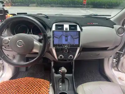 Nissan Sunny AT 2015 Серебристый Автомат