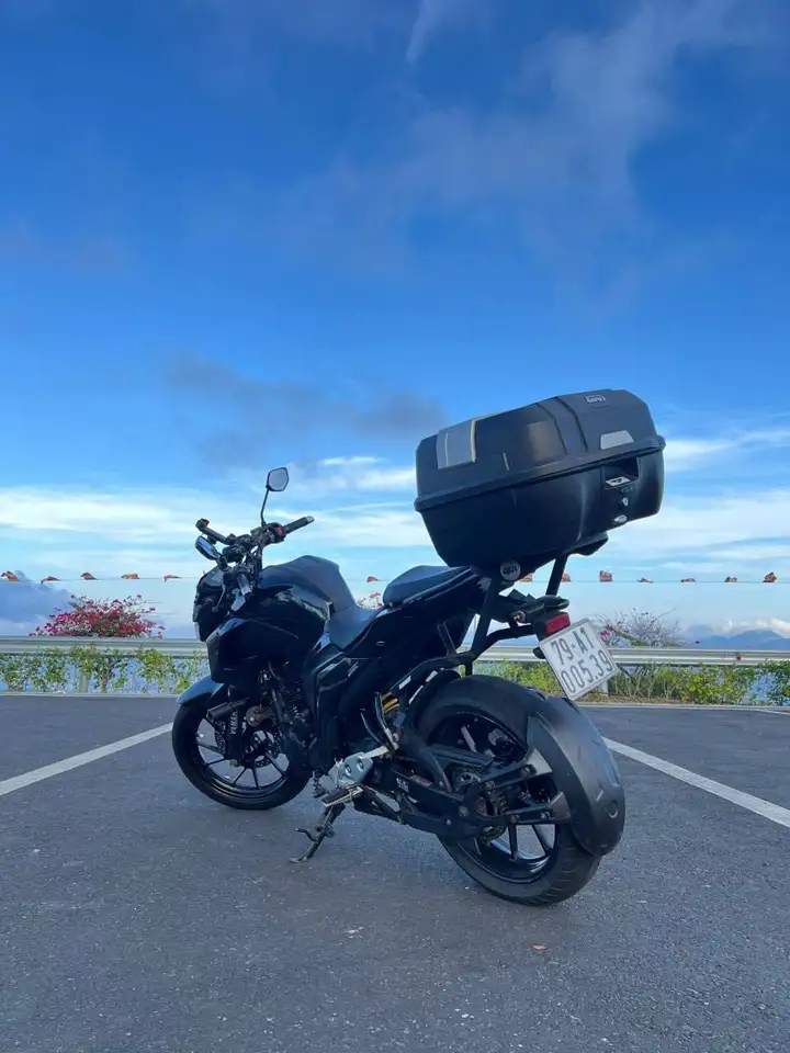 Yamaha FZ25