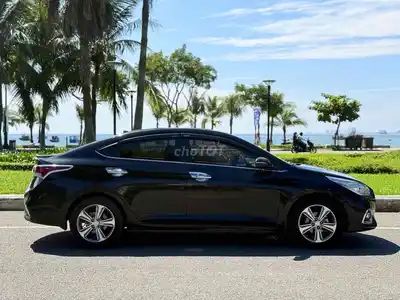 Hyundai Accent 2018 Автомат Черный 55 555 км