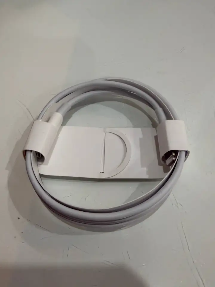 Кабель Lightning для iPhone