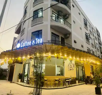 Студия 30 м² с балконом в районе Нам Вьет А