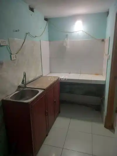 Общая площадь номера в отеле Nhat Tan 35 м2, цена 3 т, цена электричества и воды
