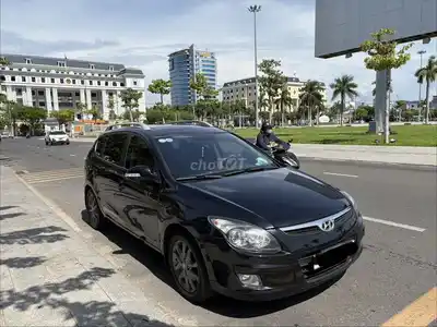 Hyundai i30cw 2011 Специальная версия, черный