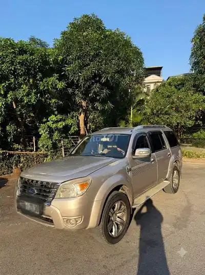 Ford Everest Limited 2.5L 4x2 AT 2011