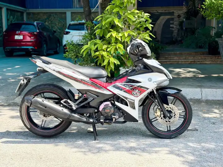 Yamaha Exciter 2017 Белый красно-черный