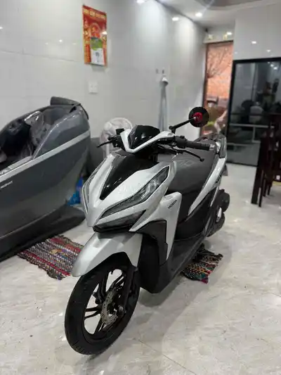 Honda Vario 150 2020 Серебристо-черный
