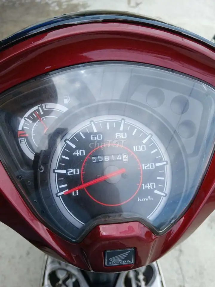 Honda Vision 2018, красный