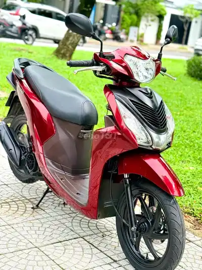 Honda Vision 2016 Красный