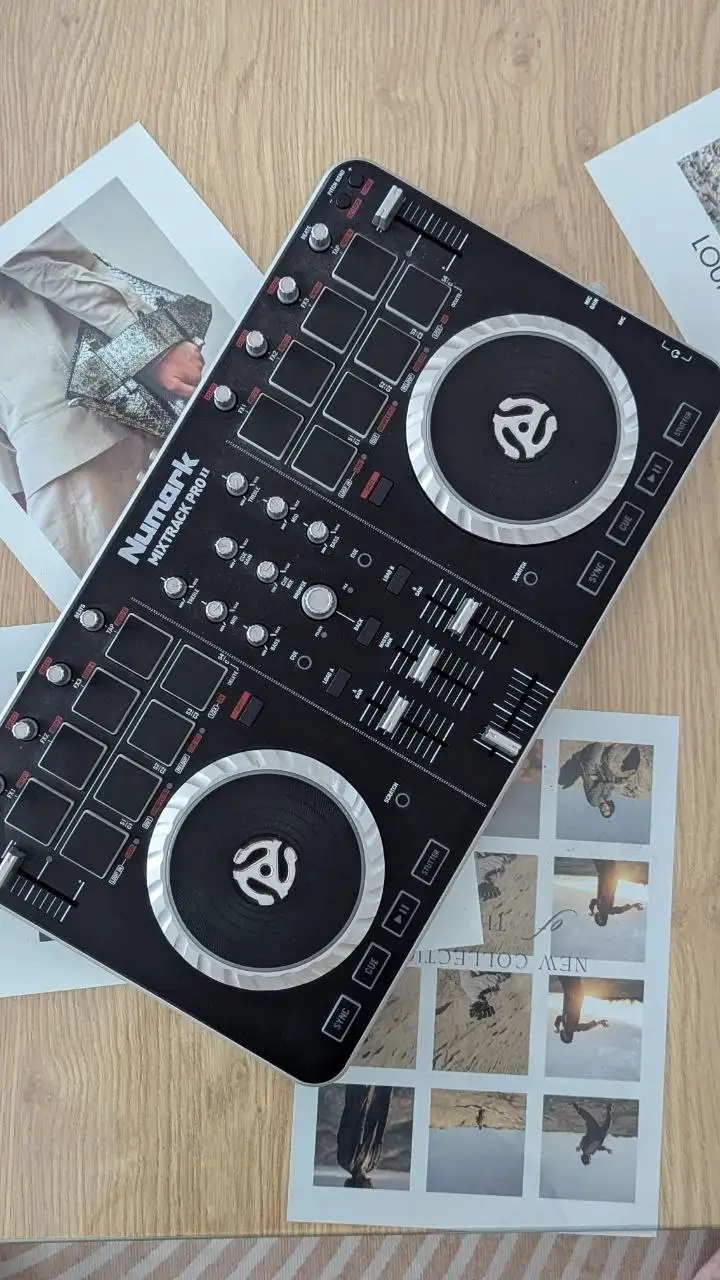 DJ-контроллер Numark Mixtrack Pro II