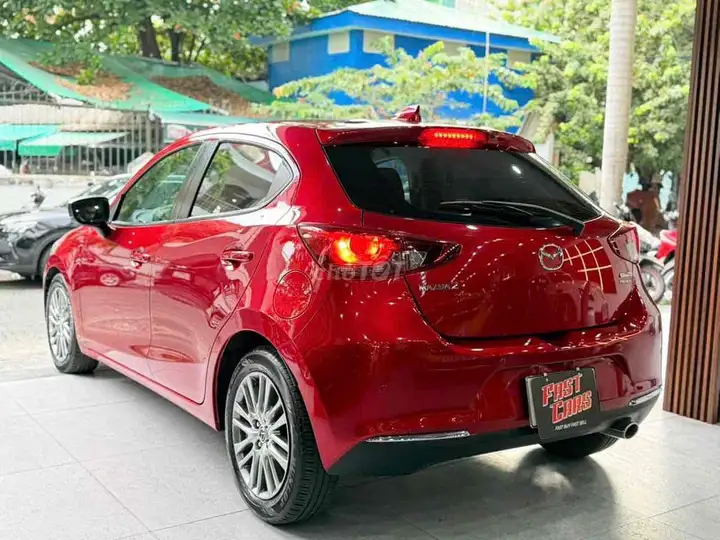 Mazda 3 2021 1.5 AT Premium Красный