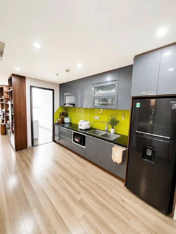 Квартира в центре, комплекс HUD, 65м, 2 спальни