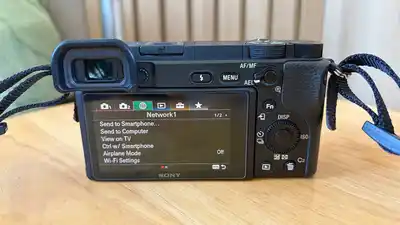 Sony α6400