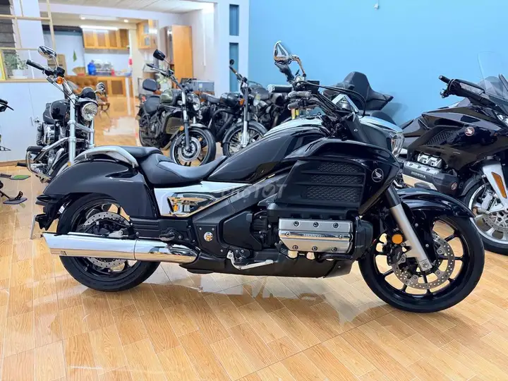 Honda Goldwing F6C ABS 2015 Черный 19 000 км
