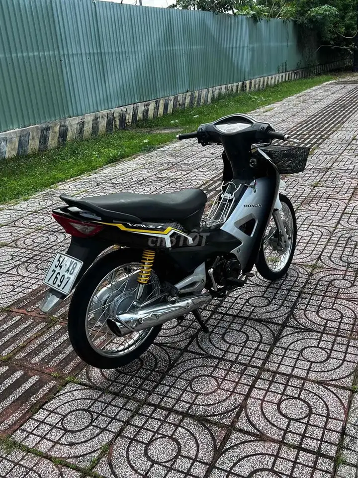 Honda Wave S100 Серебристый, полуавтомат