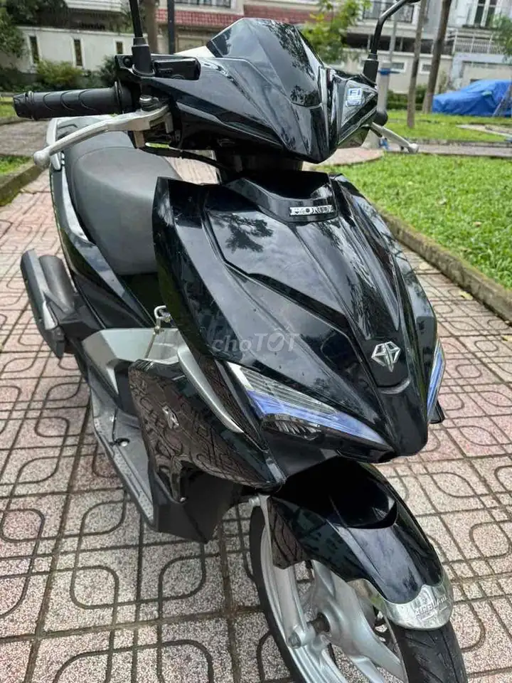 Honda Air Blade 2017, черный/серебристый