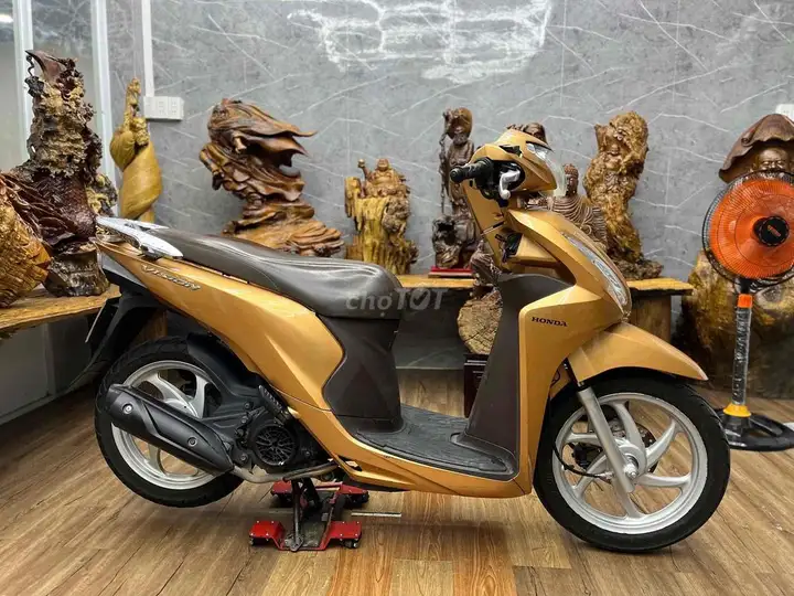 Honda Vision, номера Хошимина, в собственности, тихий двигатель