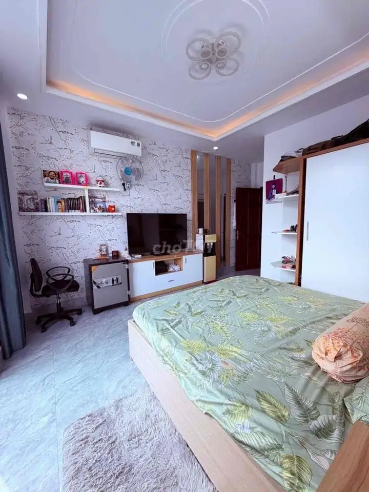 Срочно. ХXH 6м Quang Trung. 50м2. 4 этажа. Полный пакет документов