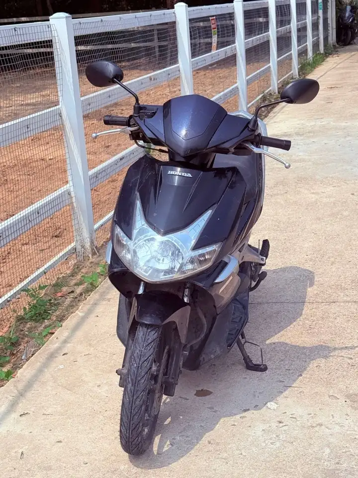Скутер Honda Air Blade