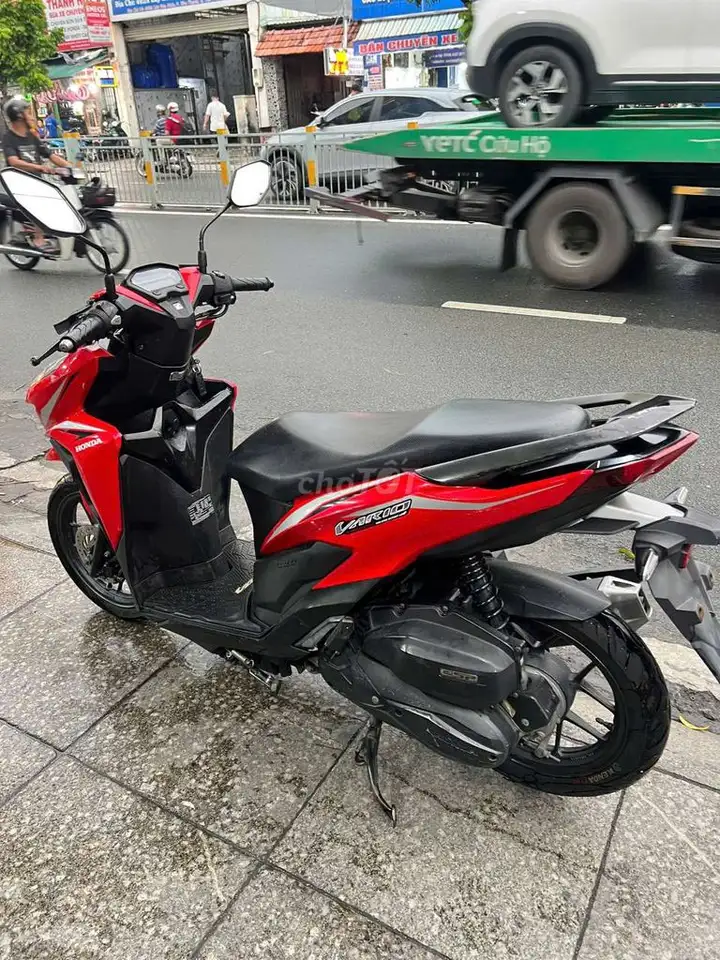 Honda Vario 125 2019 красный б/у