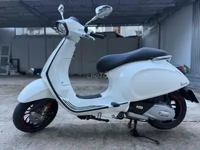 Vespa Sprint, белый ABS, светодиод, карбоновый срок службы, красивый автомобиль