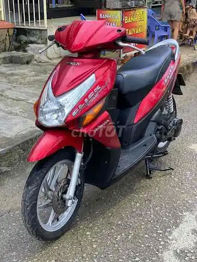 Honda Click 2011 красный