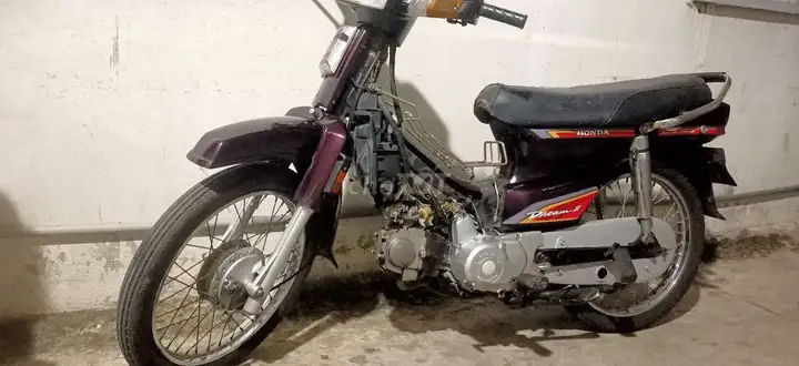 Honda Dream Lifan 100cc 2001 коричневый Вьетнам