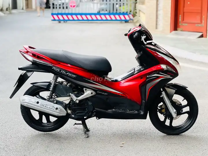 Honda AIR BLADE 110 Fi, номер Ханоя, отличный скутер