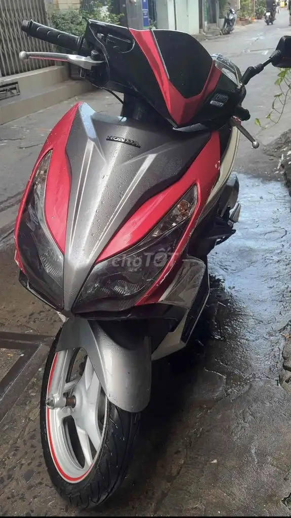 Honda Air Blade 2014 Белый/Серый, женский вариант