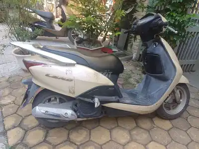 Honda Lead бежевый скутер