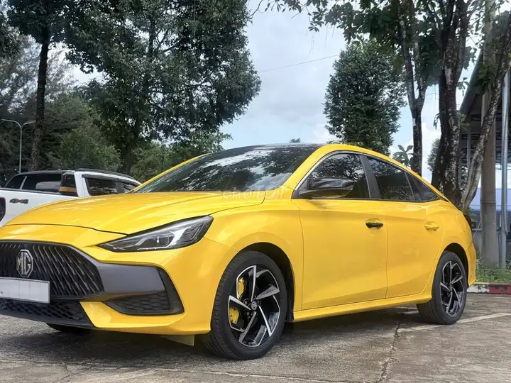 MG MG5 Lux 2022 Желтый 60 тыс. км
