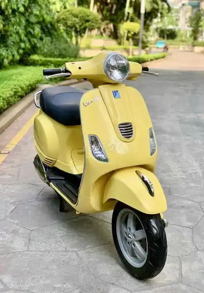 Piaggio Vespa LX 3vie 2013 желтый