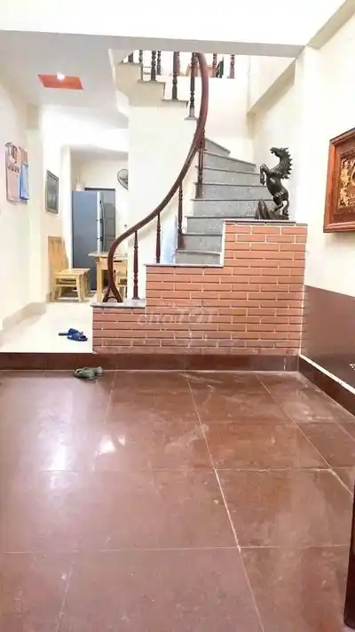 Дом 5 этажей, ул. Дои Кан, Бадинь, 40 м², 5 спален, с мебелью