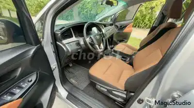 Toyota Innova 2.0E 2016 - 325 млн