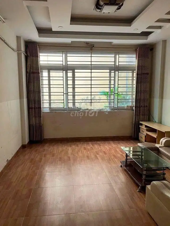 Аренда дома 50 м², 5 этажей, Кау Гы, Ханой