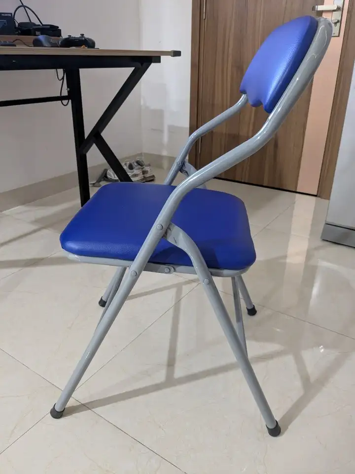 Стол и стул