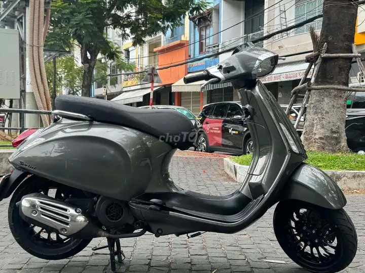 Vespa Sprint 2018 iGet ABS серый титан в отличном состоянии