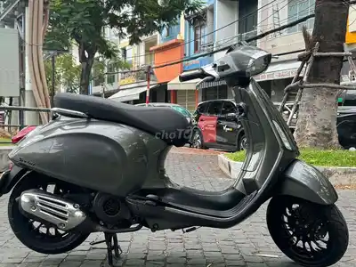Vespa Sprint 2018 iGet ABS серый титан в отличном состоянии