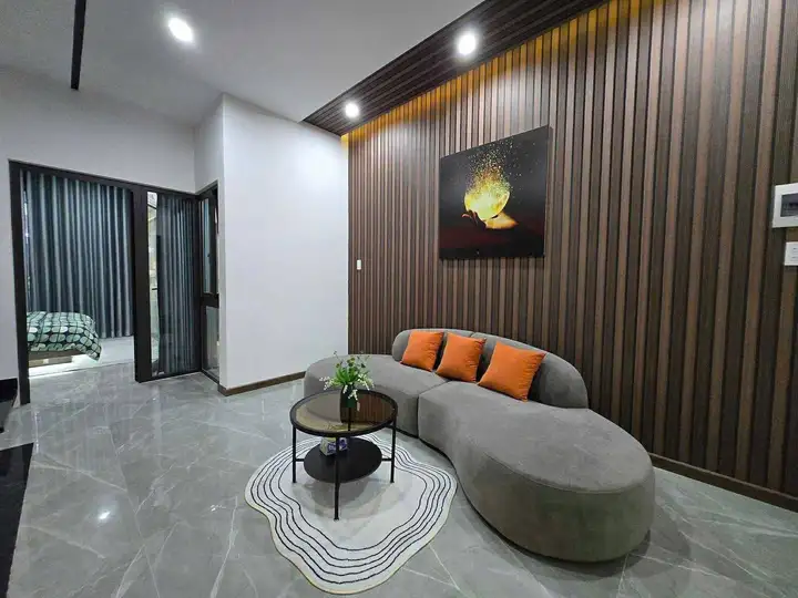 Дом 3 этажа, 3 спальни, 85 м²