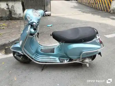 Piaggio Vespa 2010 синий