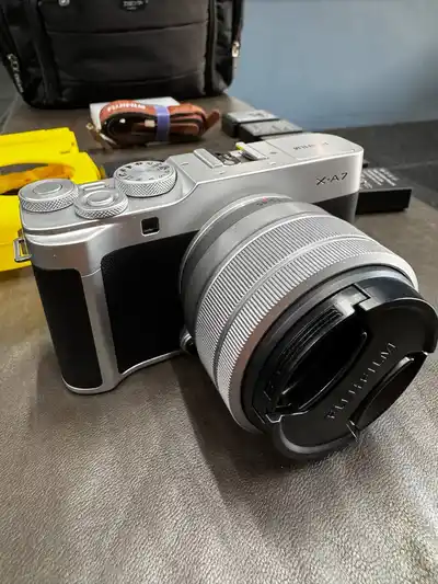 Fujifilm X-A7 с объективом 15–45 мм