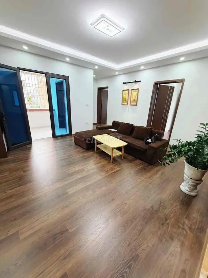 Угловая квартира 160м² с 3 сторонами света в Sug