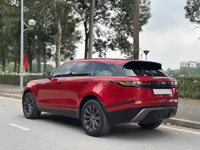Range Rover Velar R-Dynamic S 2021, красный, в супер состоянии