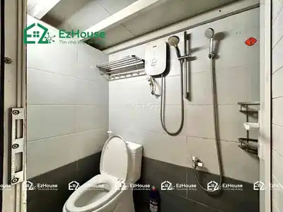 Аренда апартаментов-дуплекс со световым окном на Куанг Чунг