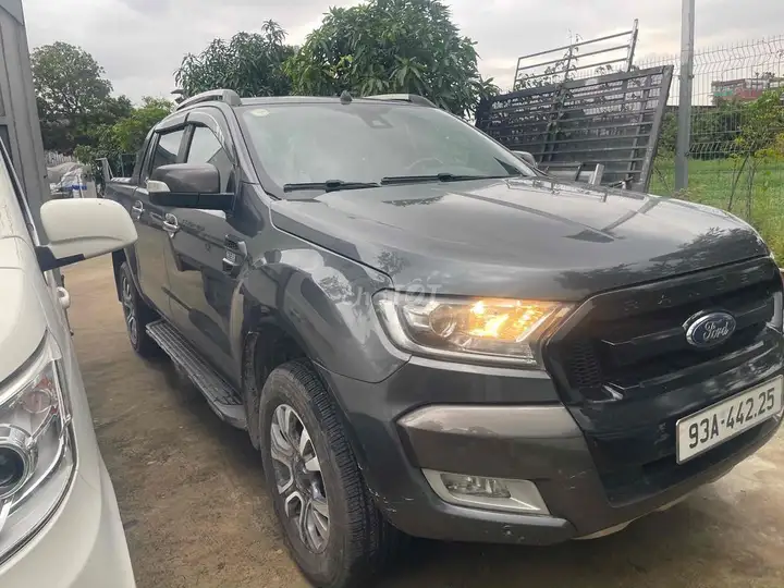 Ford Ranger Wildtrak 3.2 Серый 2016 128200 км