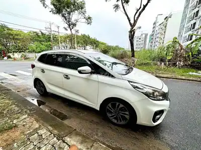 Kia Rondo 2017 Белый Автомат 100 тыс. км