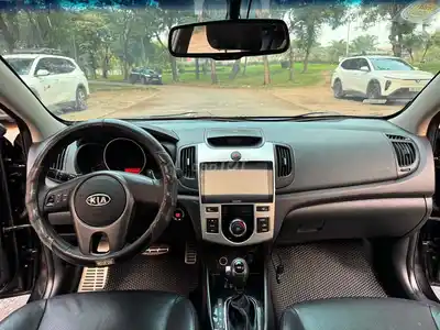 Kia Cerato 2011 160000 км черный