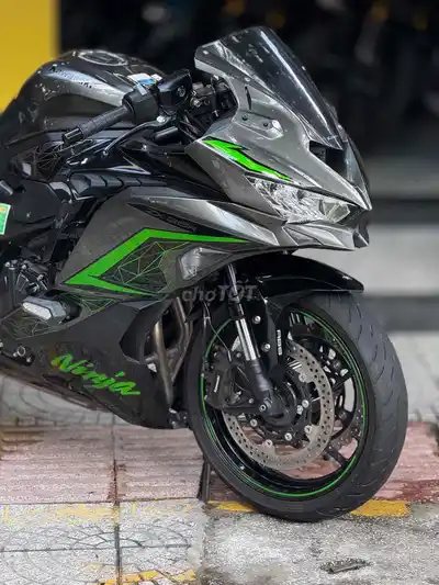 Kawasaki ZX25R нового поколения TFT, пробег 12.000 км