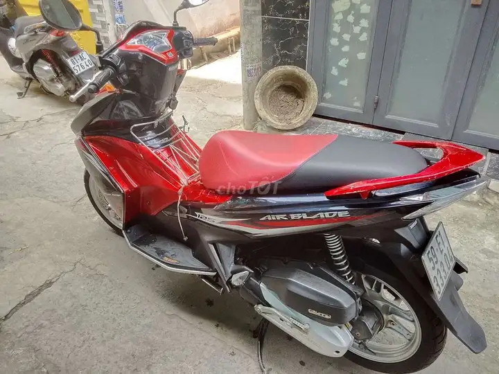 Honda Air Blade 125 2013 красный