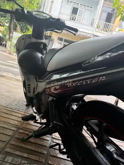 Yamaha Exciter 2010 бело-черный, полуавтомат