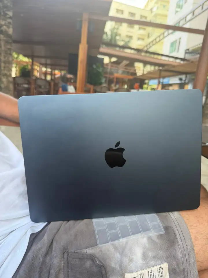 MacBook Air M2 13 256 ГБ